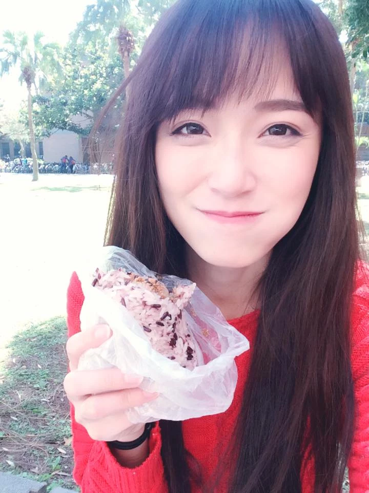 121047d8ececee8aduefe1.webp