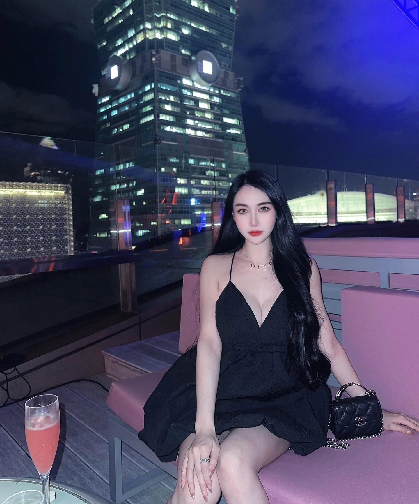 111128sl7d61rj5w9588u9.webp