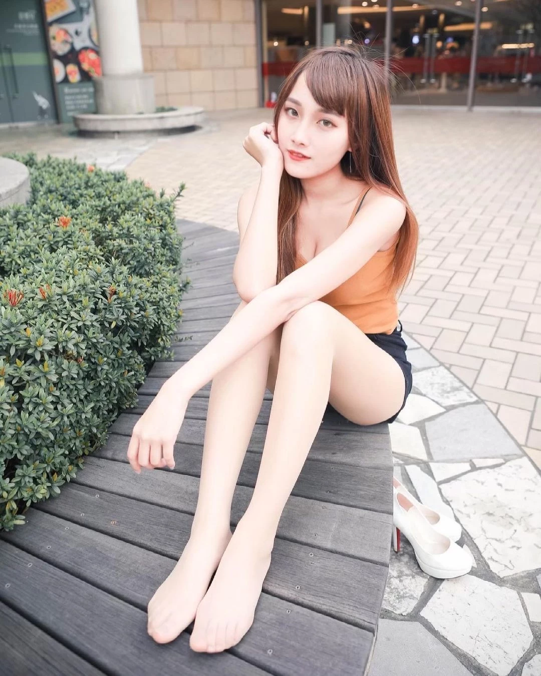 191222f77hpnc98ttgl8le.webp