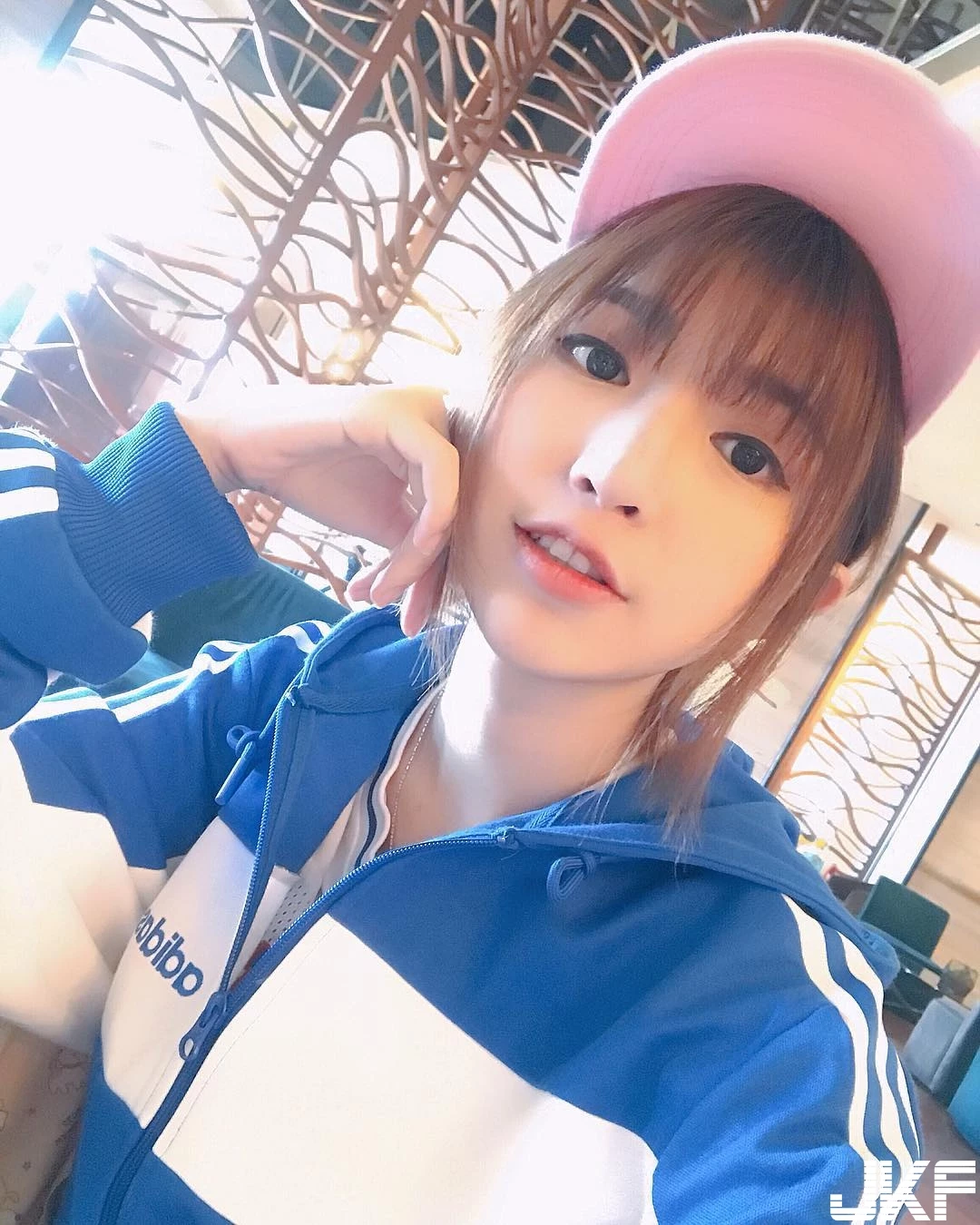 190146qak87zip979n99rj.webp