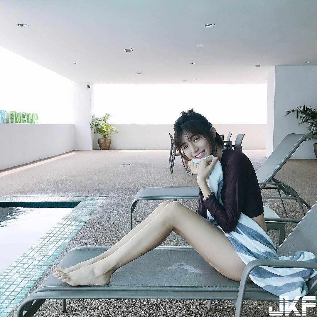 190150ine7eoxyel21hwn1.webp