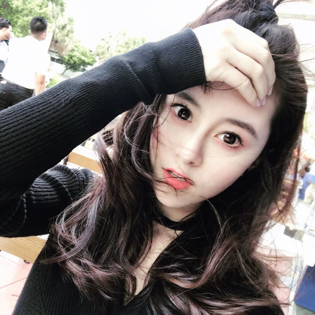 165330z5a28iaddv8v7521.webp