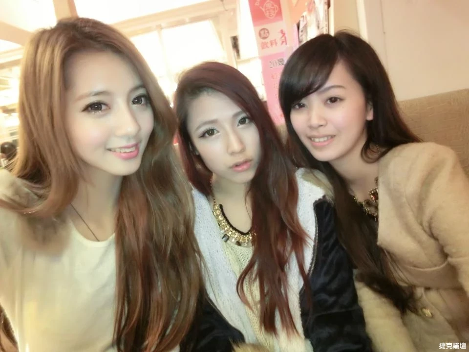 182226g6f6eue6dooef5do.webp