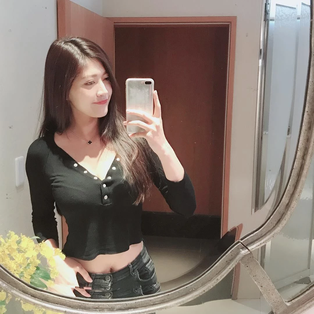 180647nlkv03yy6nyyo3oz.webp
