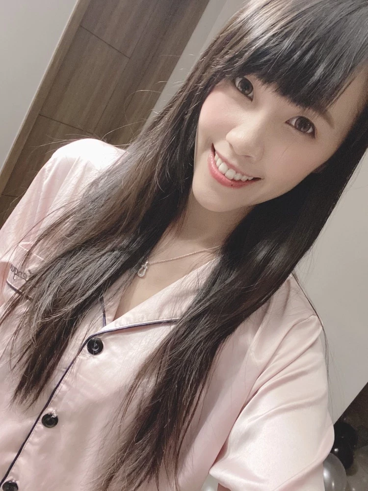 174938yejf961s99cy6s9c.webp