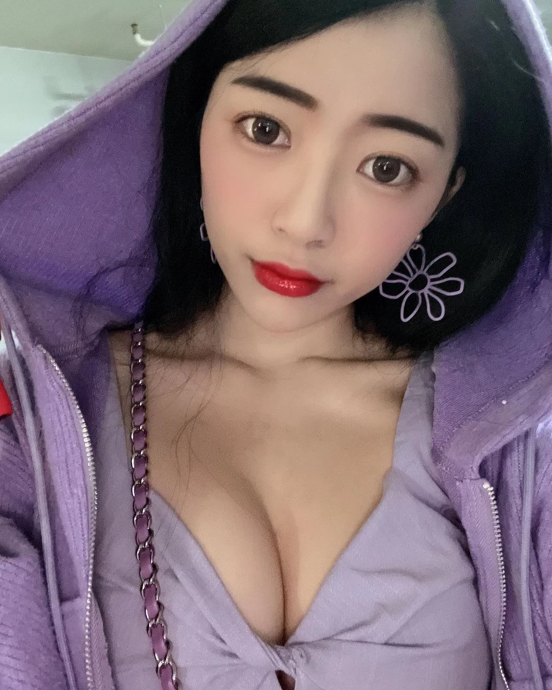 192709gb3sn5hr35kbq5xx.webp