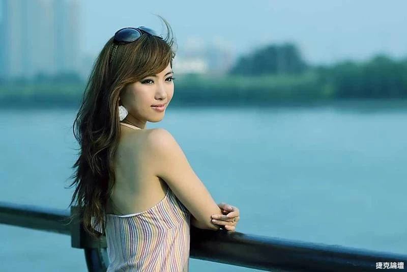 17702033.webp