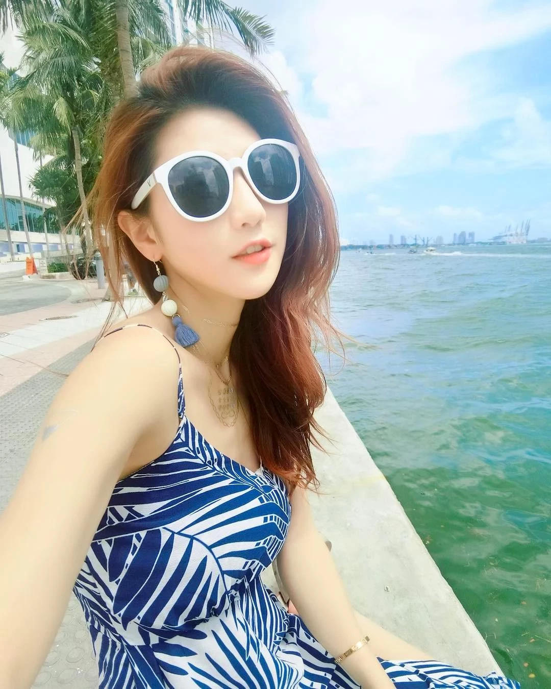 4099176.webp