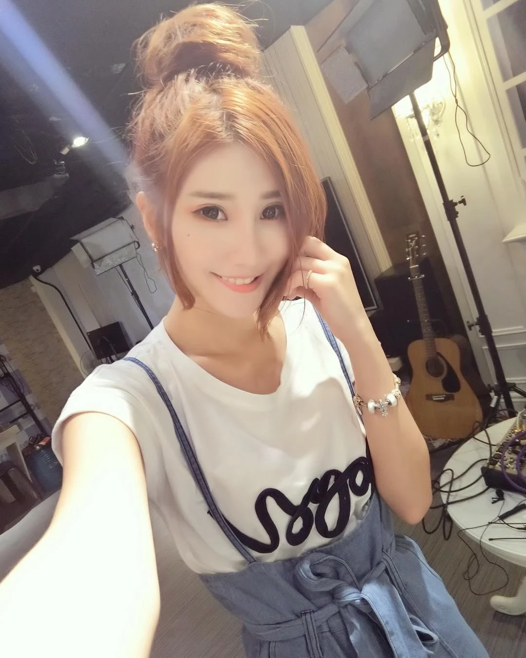 4099190.webp