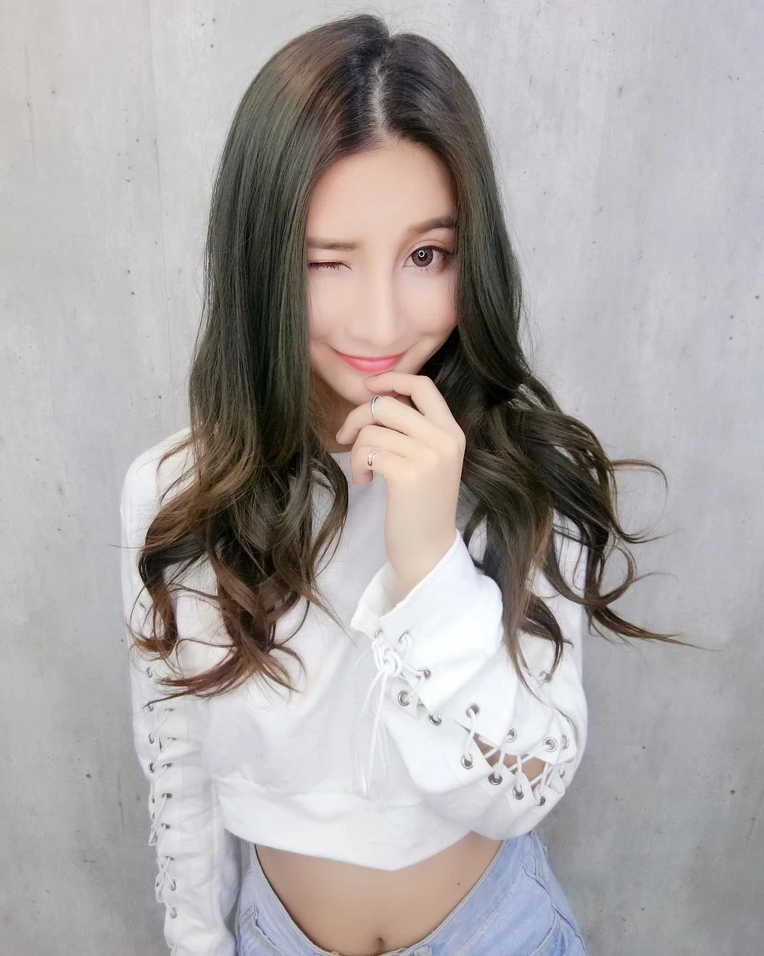4099205.webp