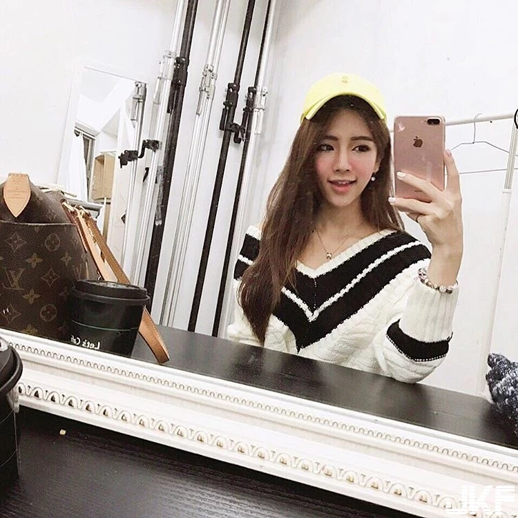16801060.webp
