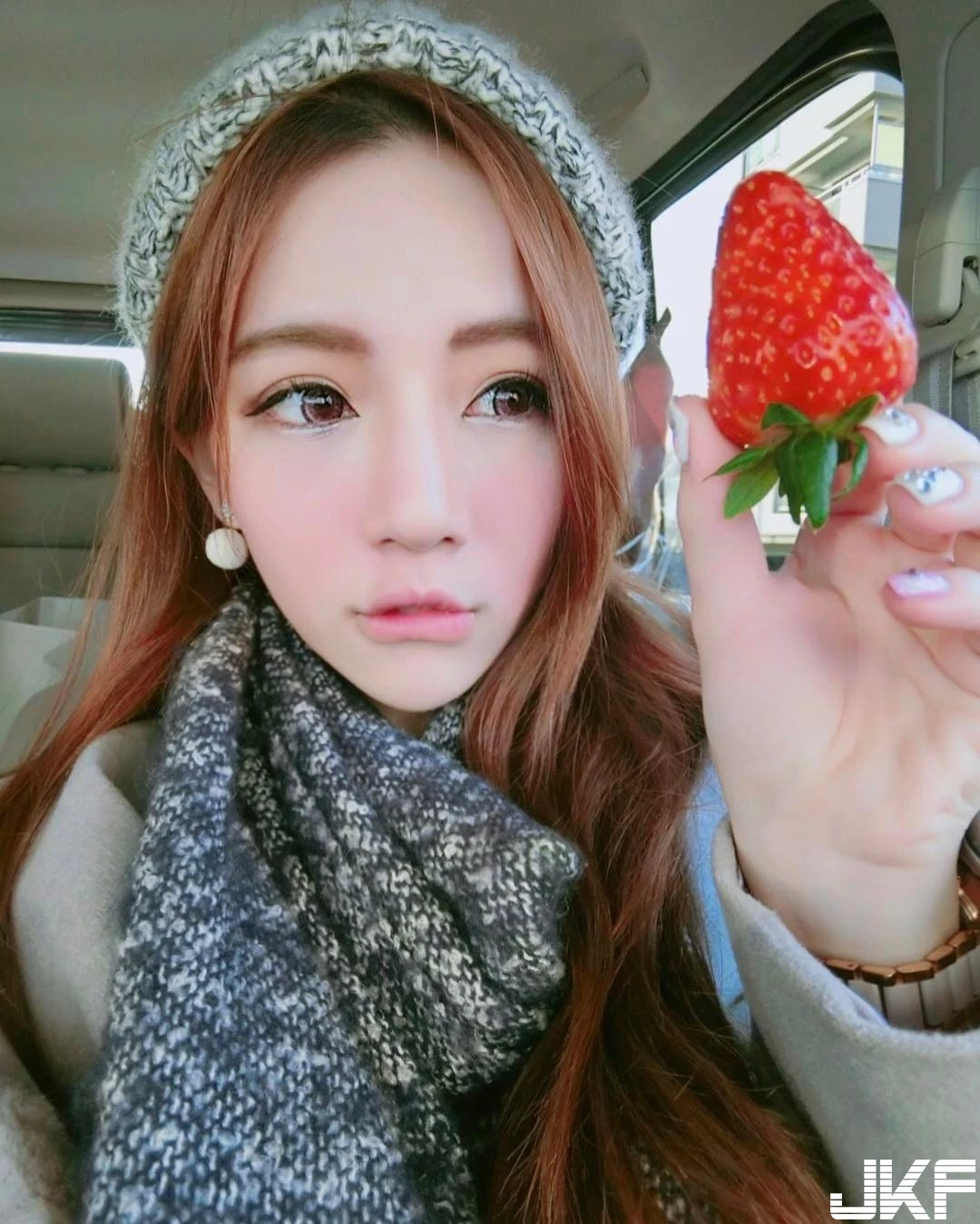 16801082.webp