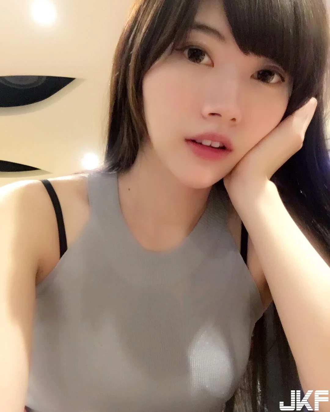 16801097.webp
