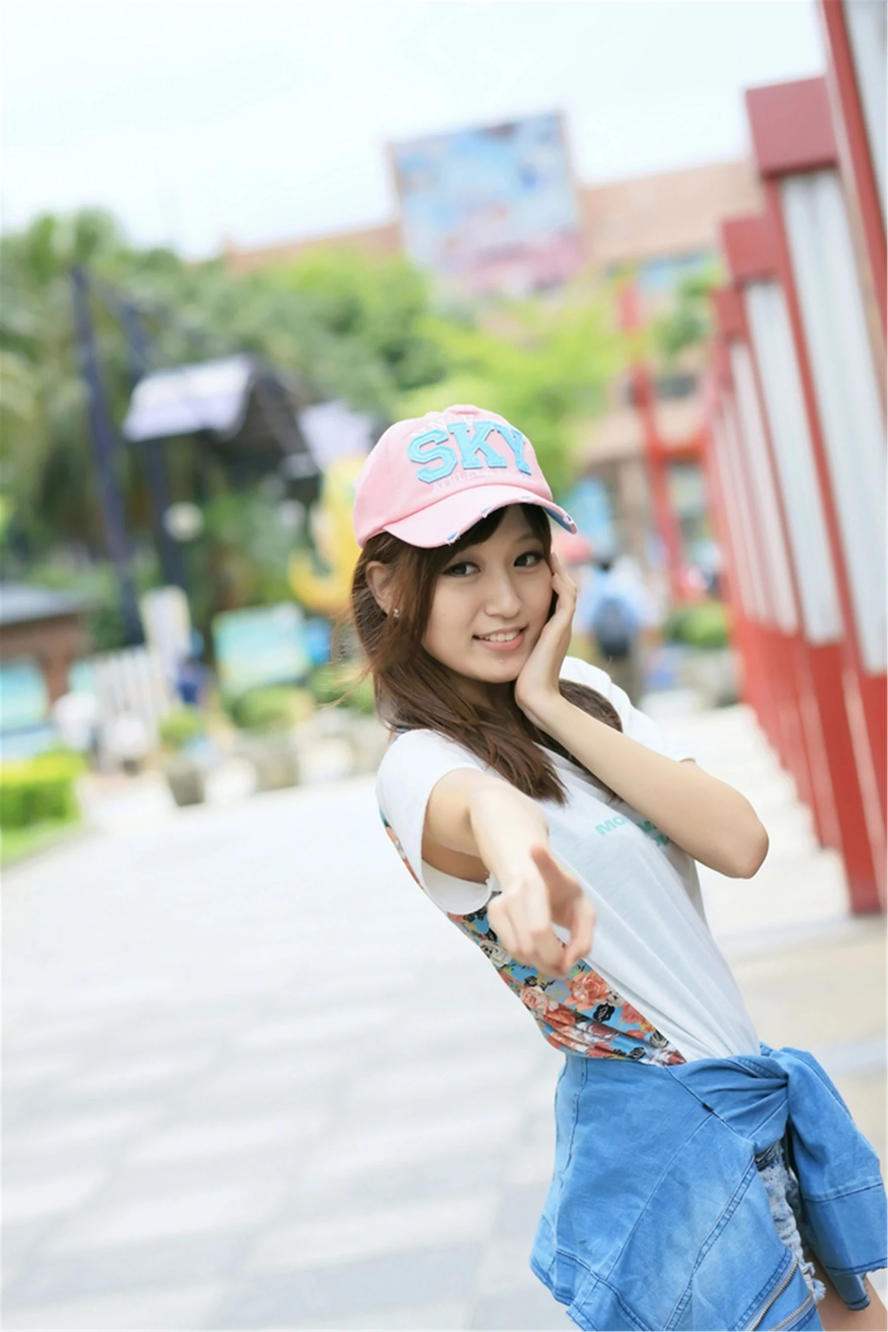 30744604.webp