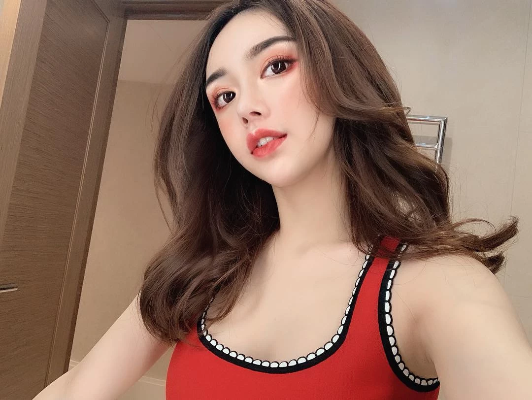163429hsgeelheedceh44k.webp