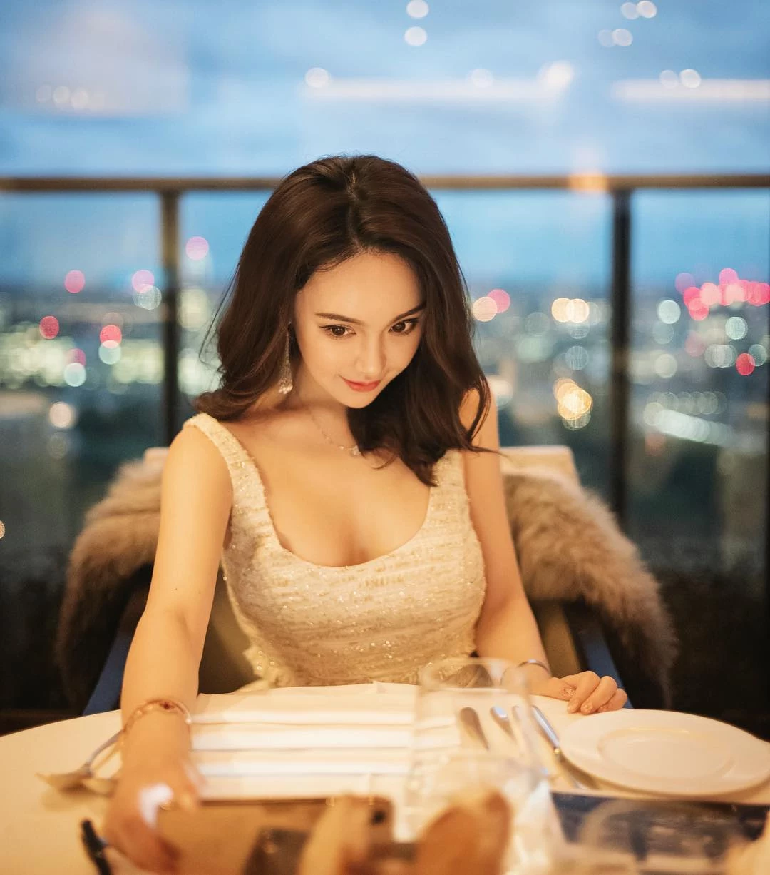 163429i6cp9h1d5r6x136x.webp