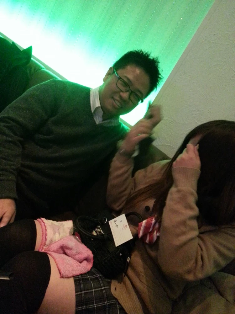 153051uuf04fzf4ff442e2.webp