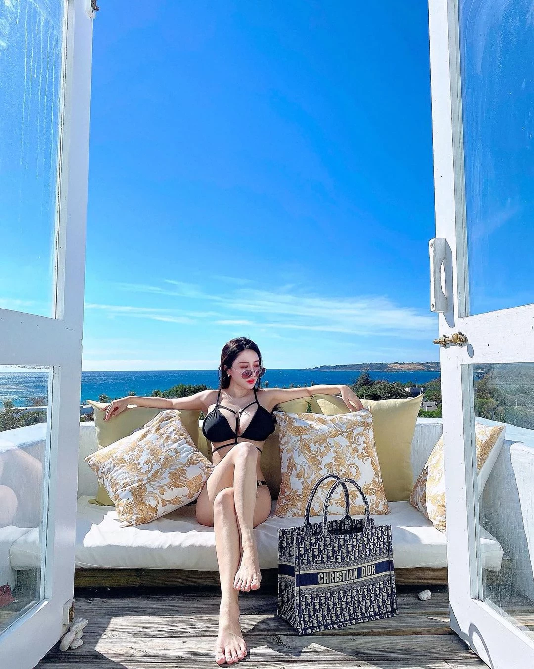113826v48a88mbry8ao48l.webp