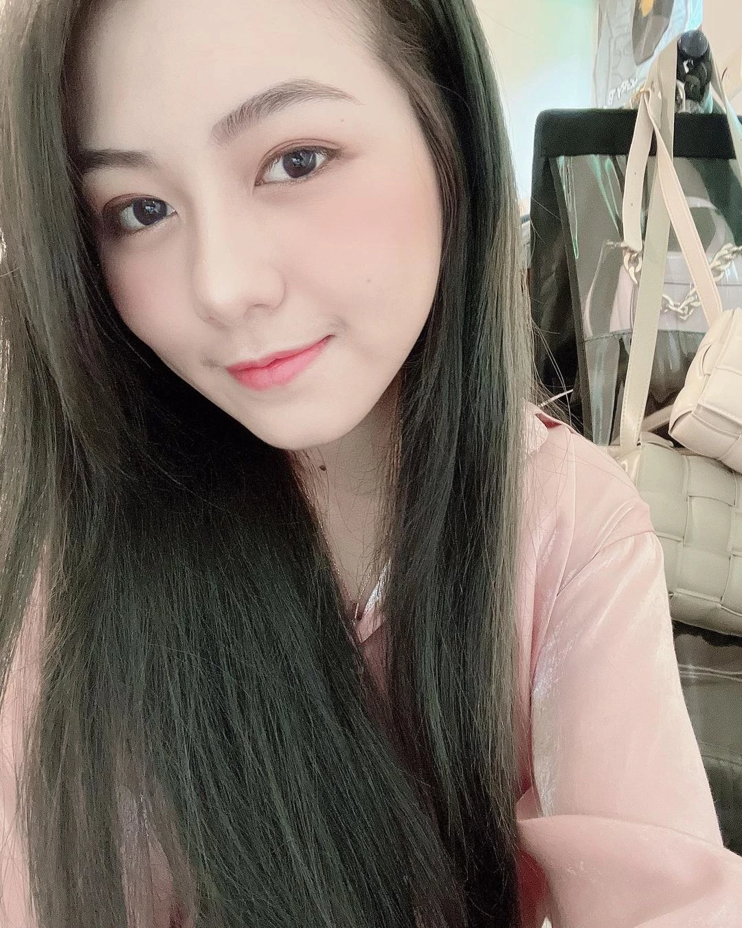 114819a937hq4mqddhwh9b.webp