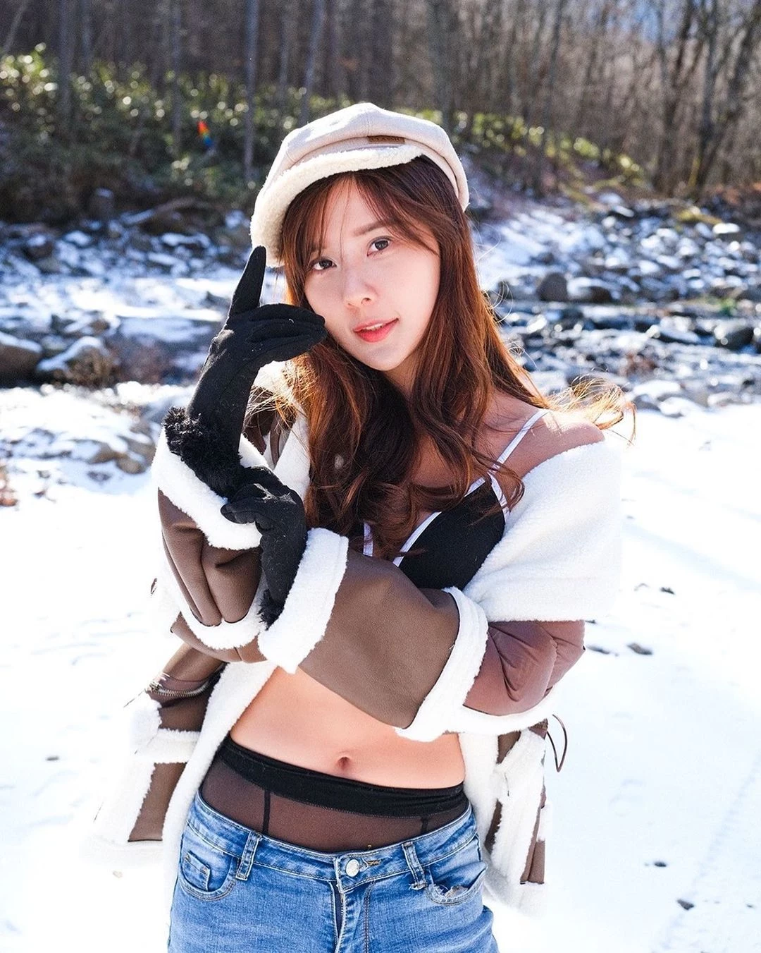 122445vj81qn9yu7y4z7p7.webp