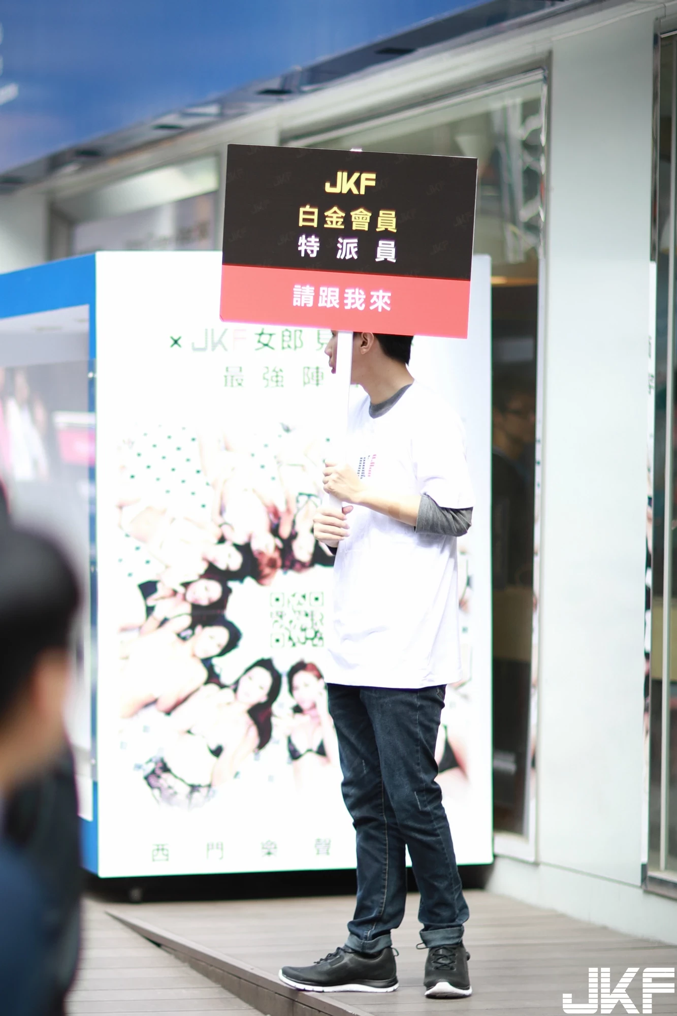 153418lt90vjxhj0z6d6xf.webp