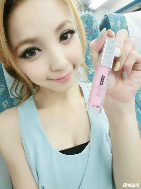 124046p9cnzaixol5rb5l1.webp