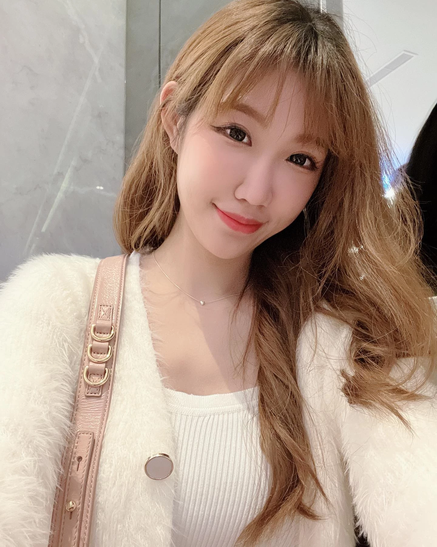 113541s8ymhcwrq207frmw.webp