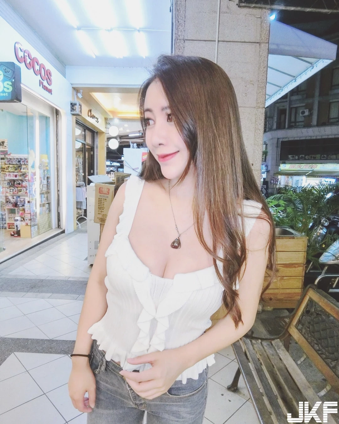 164208enntbu9ultnzwnwj.webp