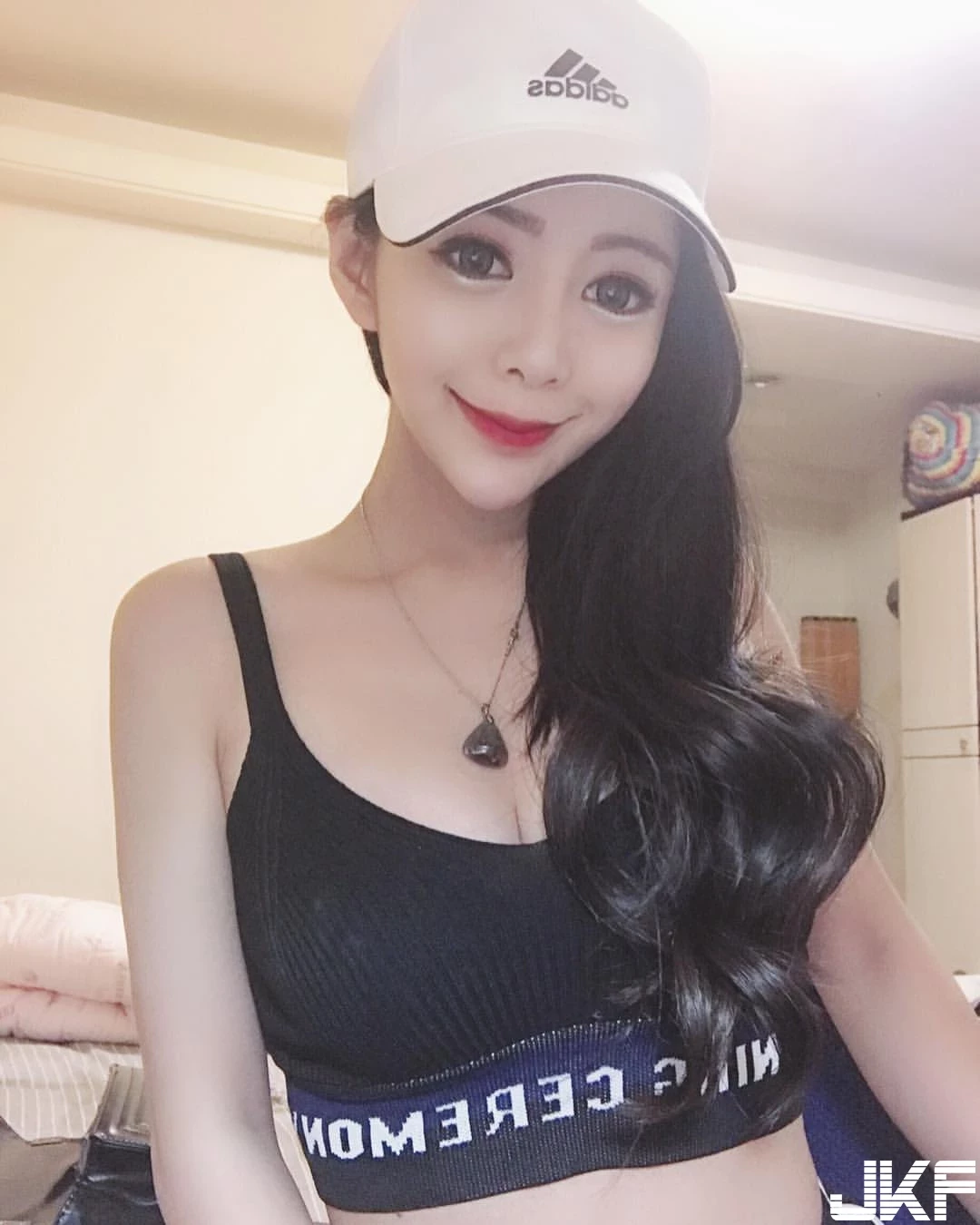 164210qh0ho4qm0cfqc406.webp