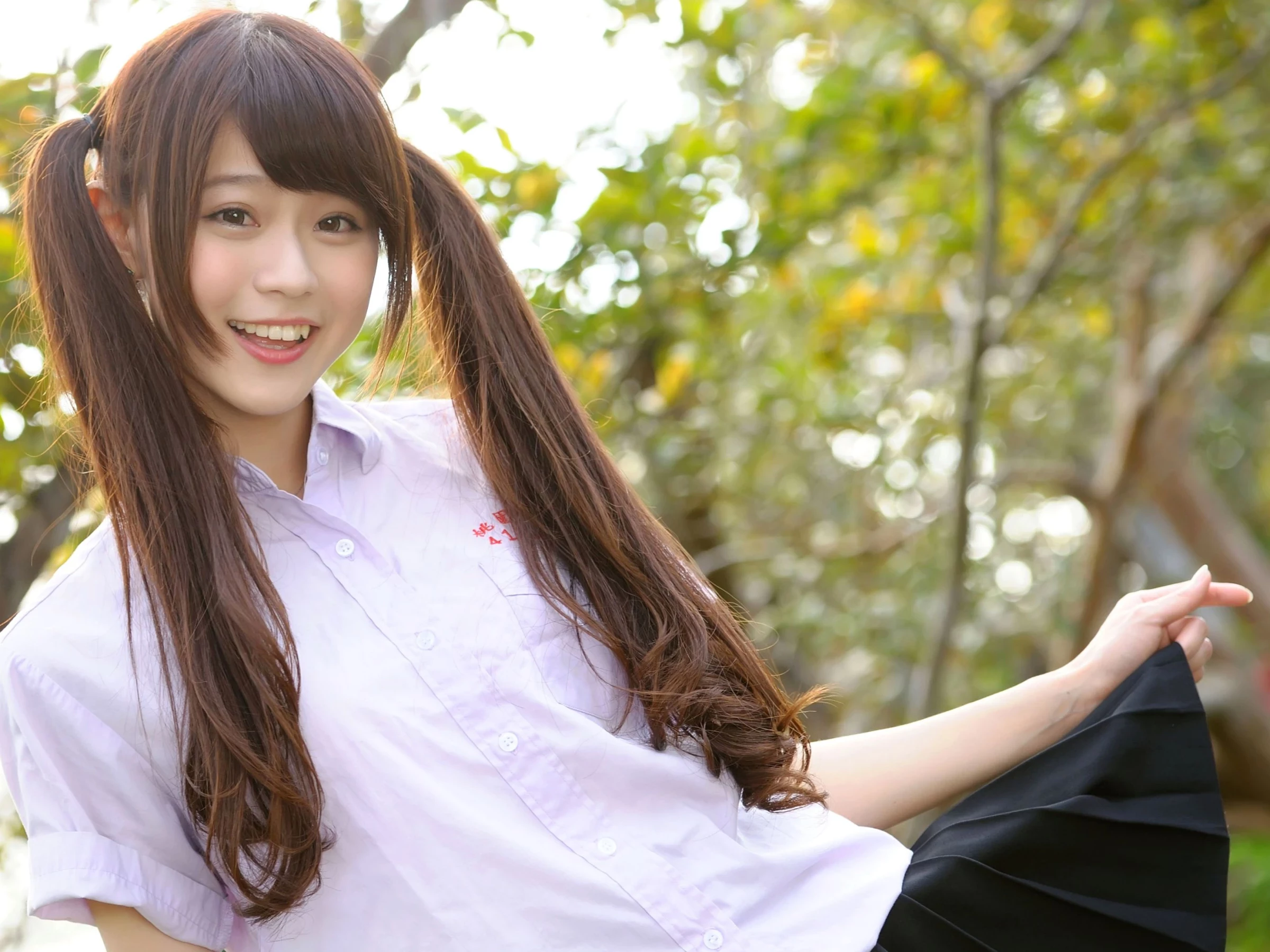 190038ky6sa36vj35sy3t3.webp
