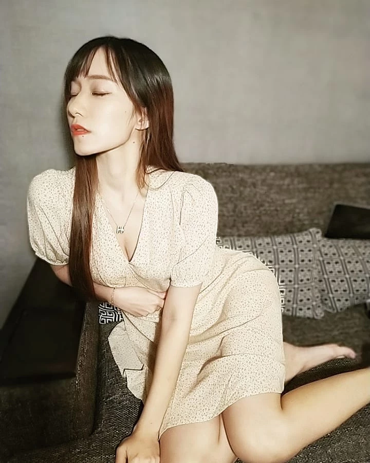 1702064.webp