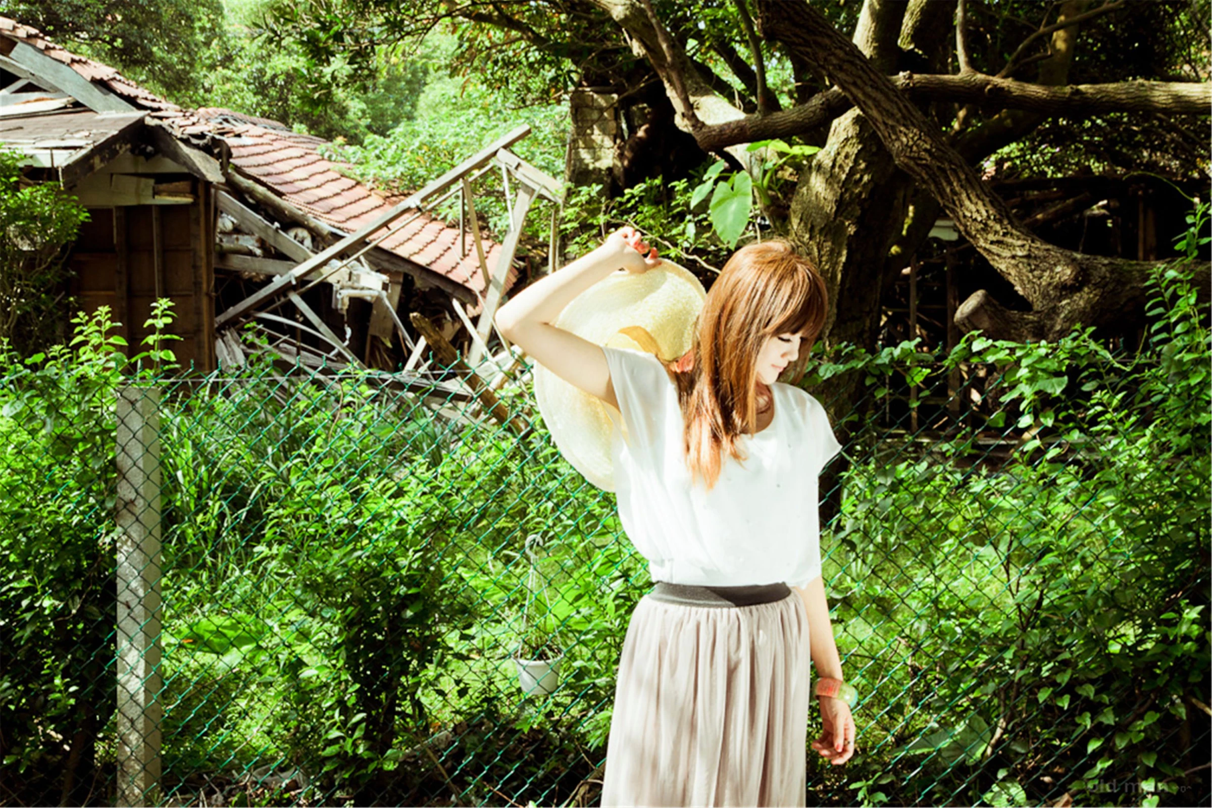 161243akuru7k997kv309d.webp