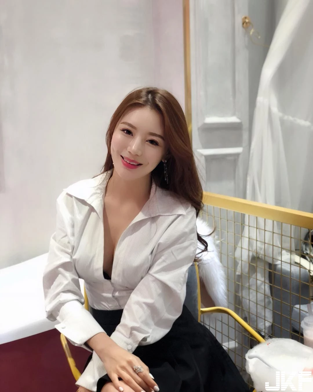 153231yb4ohg4bgdozgcw9.webp