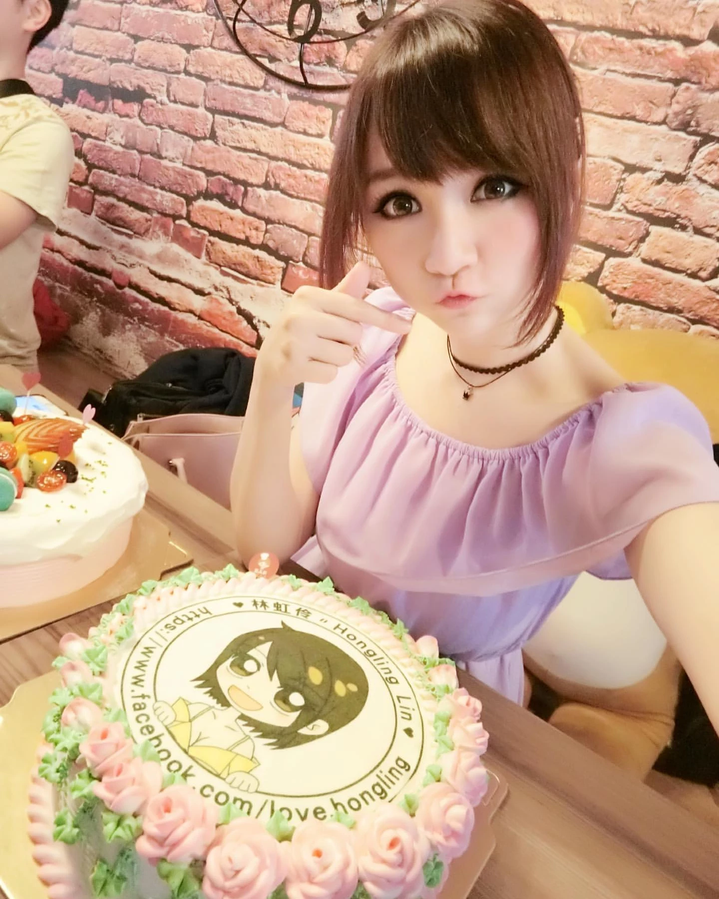 142344ux7e6i4ff7zjxfc6.webp