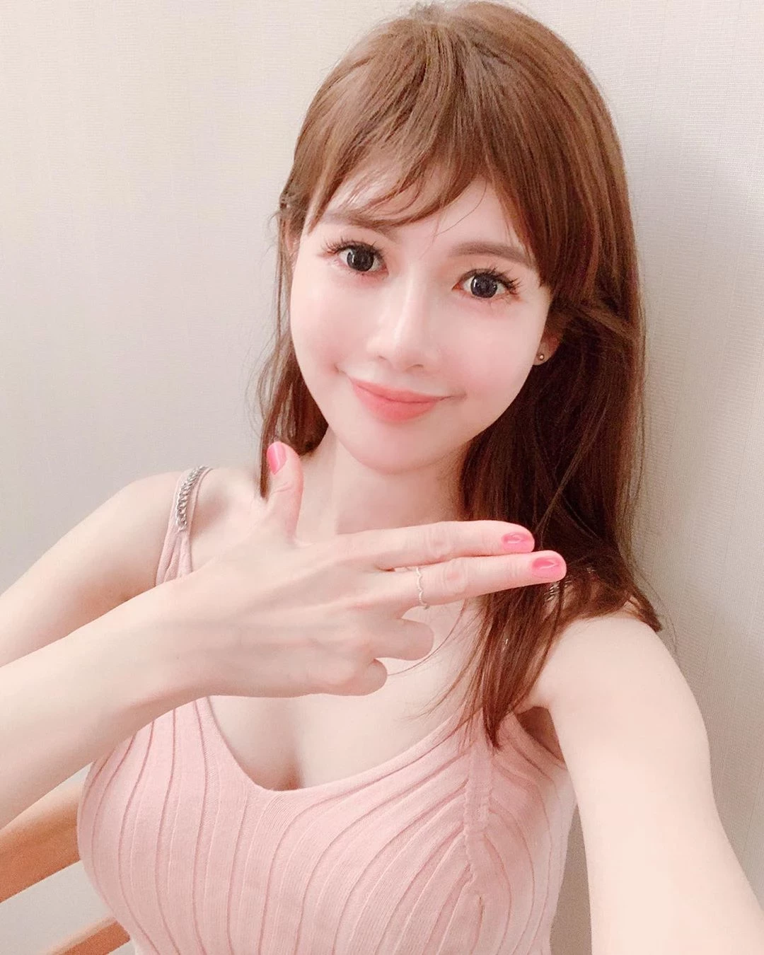 123238k4oxnna2s4vkaon4.webp