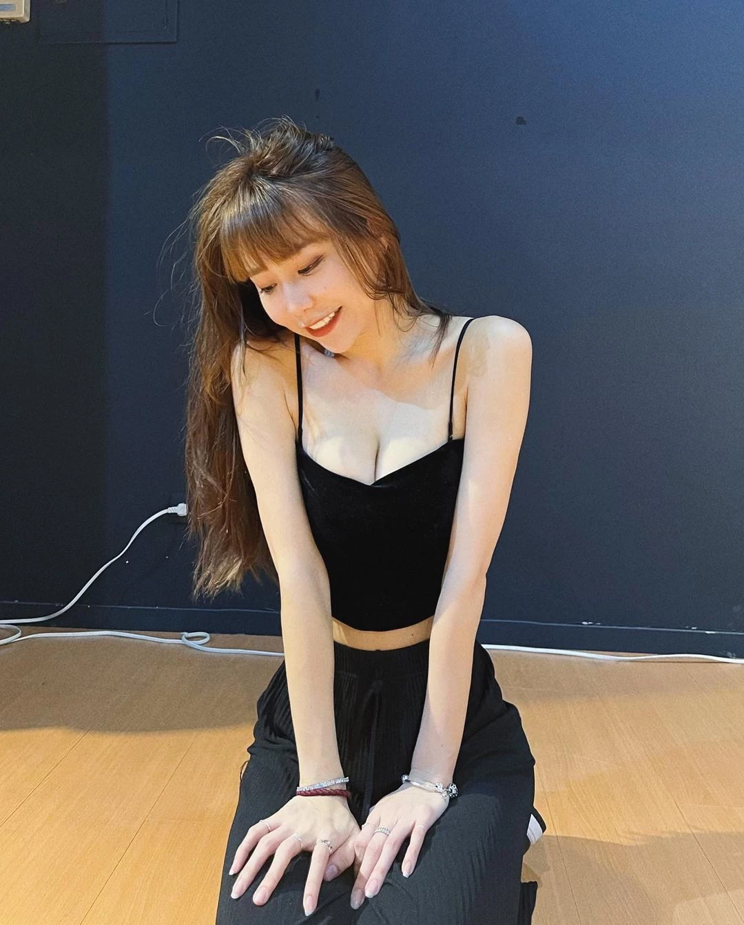 100247izfakbaa3x3ny03a.webp