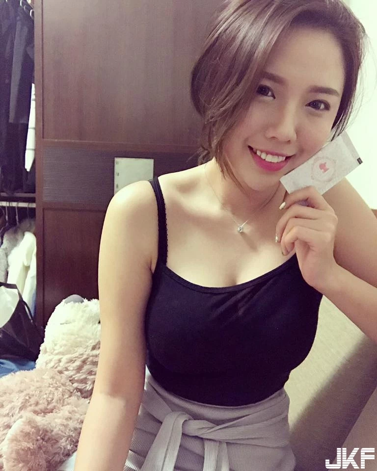 150504cgmnllzml71himil.webp