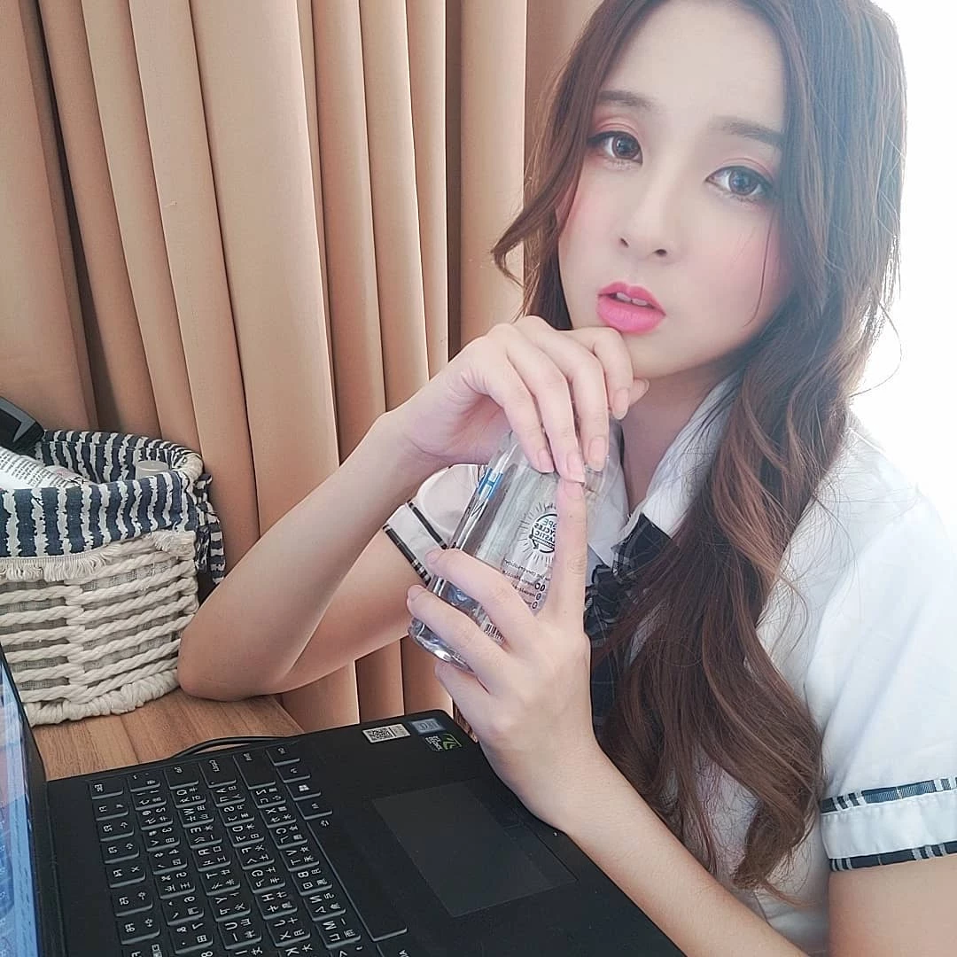 171123i2hyqe9hp9h92smz.webp