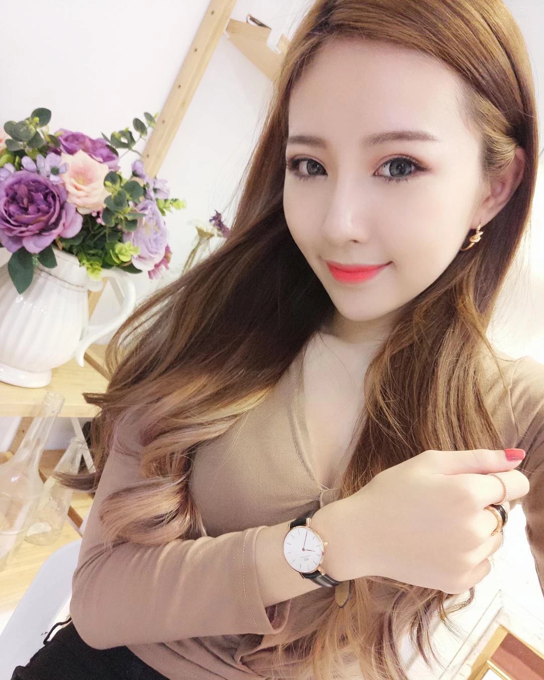 162249qs70726r8gk22438.webp