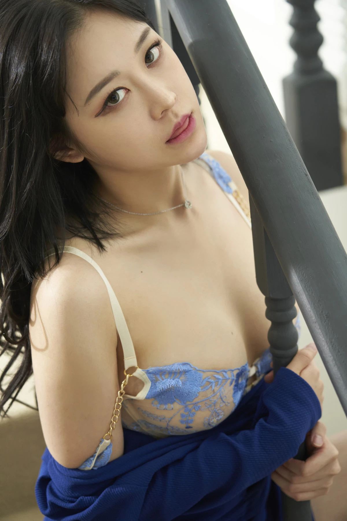 142711e27kkw8bcsm8h17m.webp