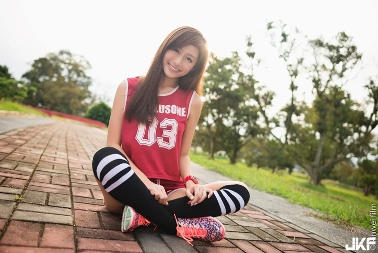 175201yj3g33300vc07xj7.webp