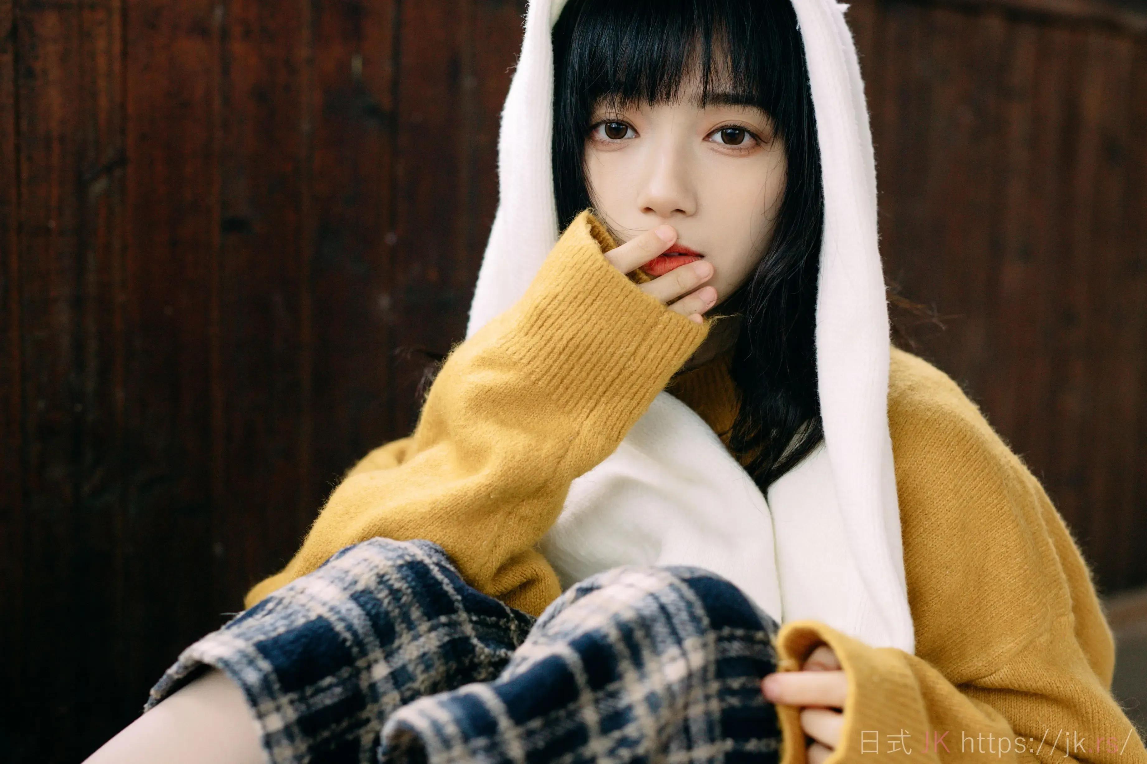 165209ng43zsksi3x6rfie.jpg