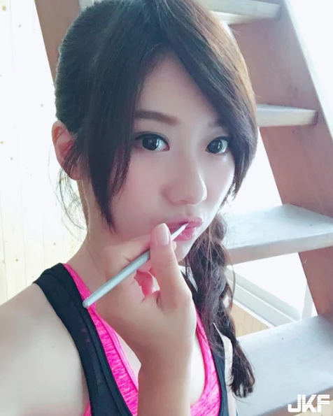 16866089.webp