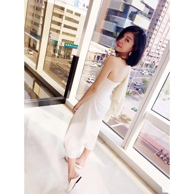 4886830.webp