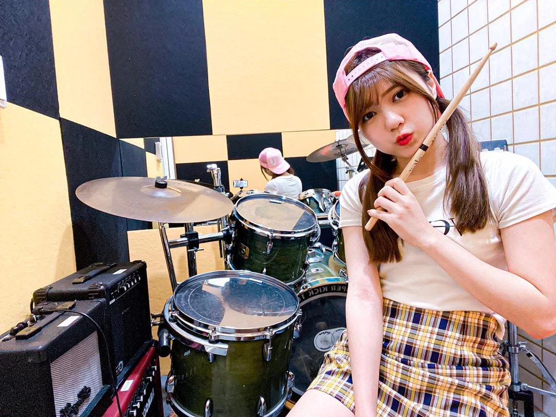 1697664.webp
