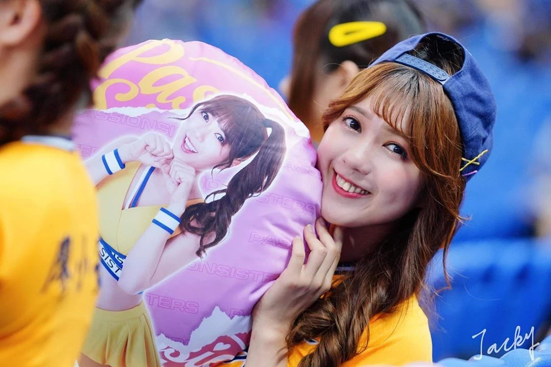 1697670.webp