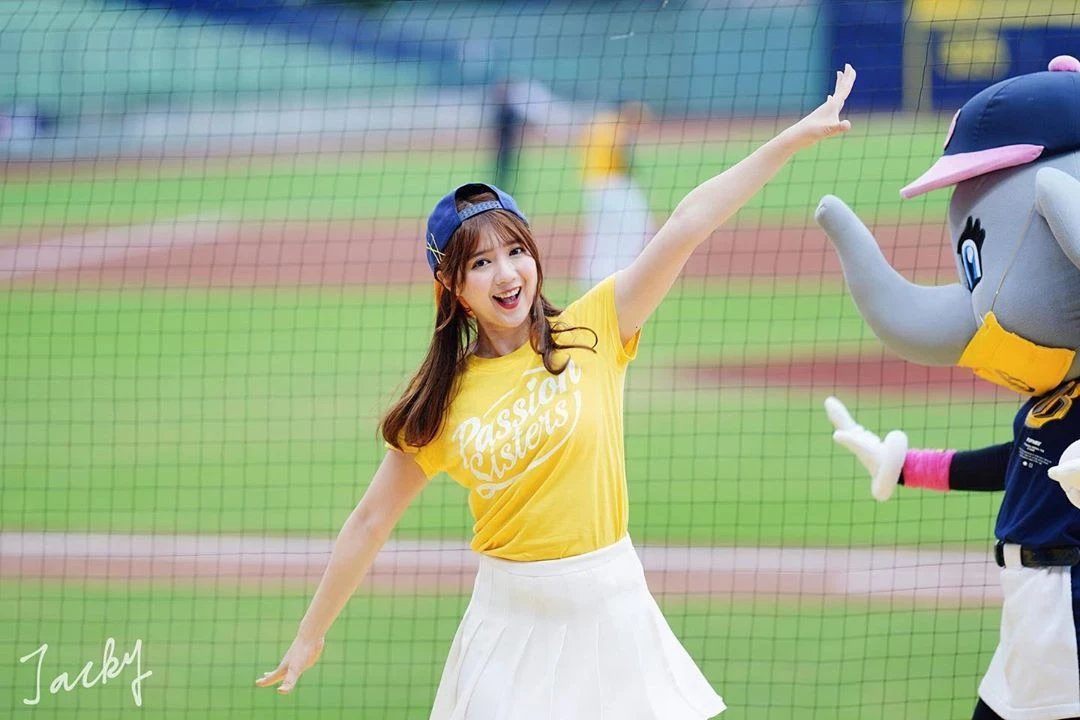 1697671.webp