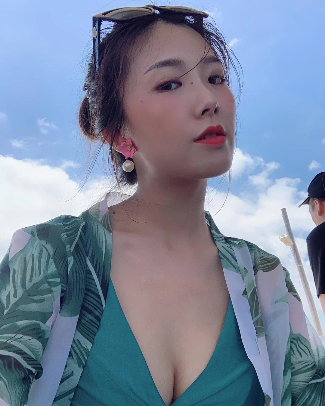 1697706.webp