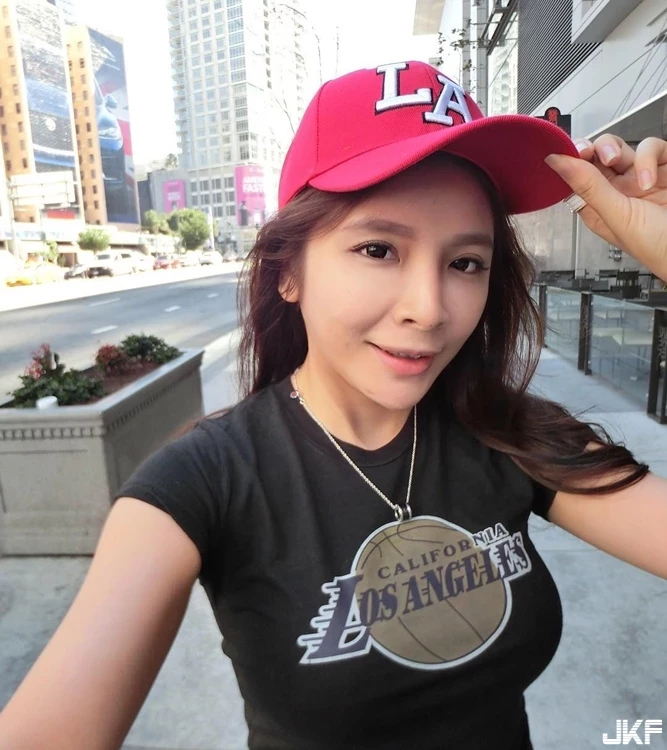 16881202.webp