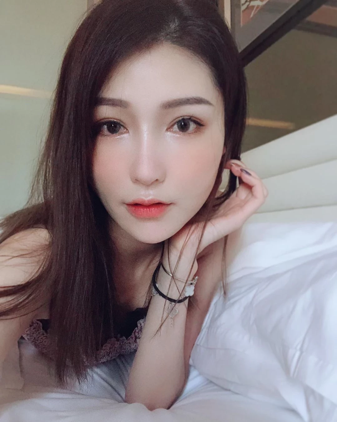 4144099.webp